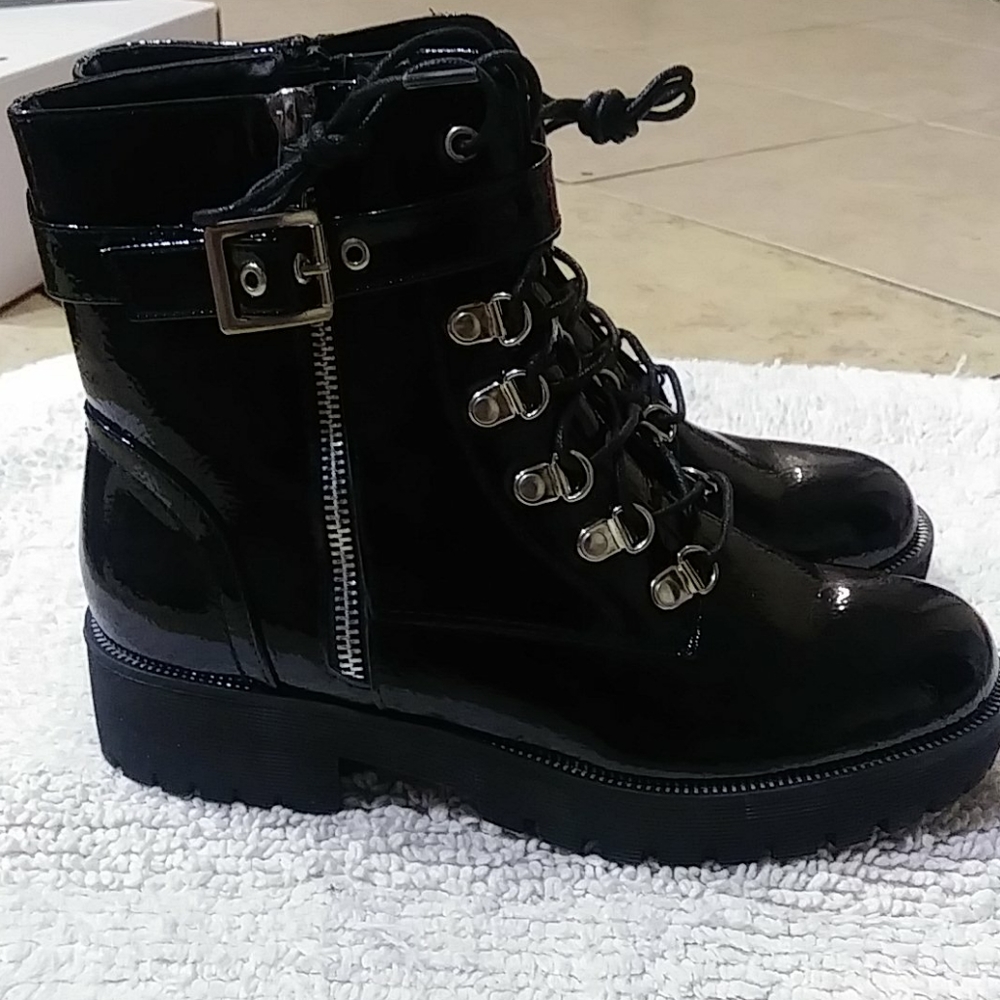 Charlotte Russe black boots